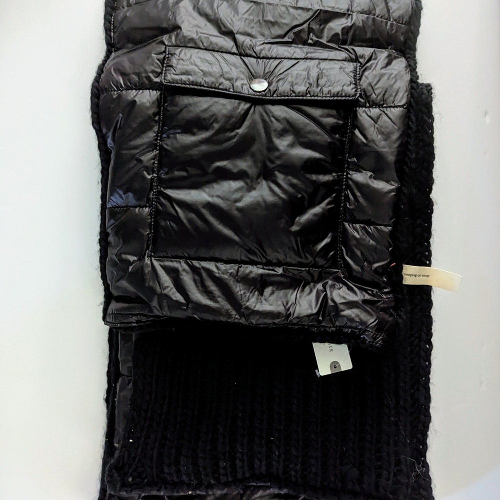 Anthropologie Sleeping on Snow Marley Puffer Knit Scarf, Black, Pockets